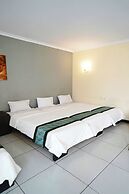 Saung Balibu Hotel