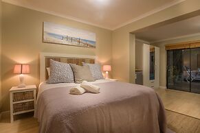 Atlantic Bay Lodge