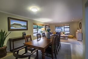 Atlantic Bay Lodge