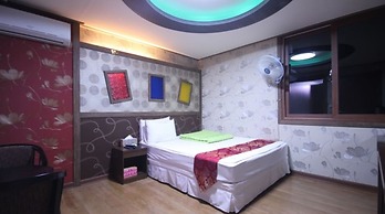 The Sharp Motel