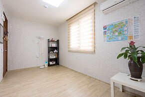 Yours Guesthouse