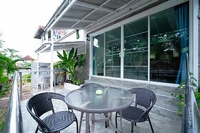 Baan Waru Seaview