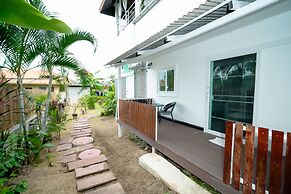 Baan Waru Seaview