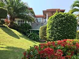 Baan Waru Seaview