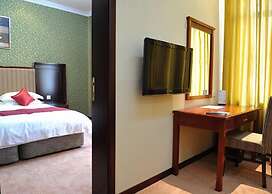Royal Hotel