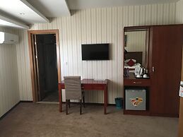 Royal Hotel
