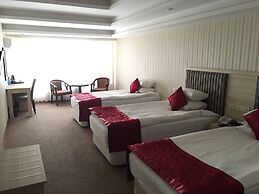 Royal Hotel