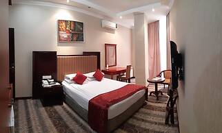 Royal Hotel