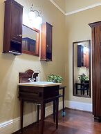 The Kimberley Club Guesthouse