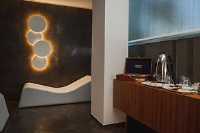 Dan Hotel
