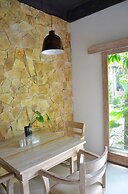 Lavella Villa's