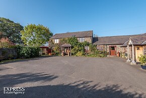 Highgrove Barns