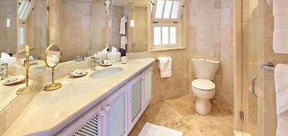 Reeds Penthouse 12