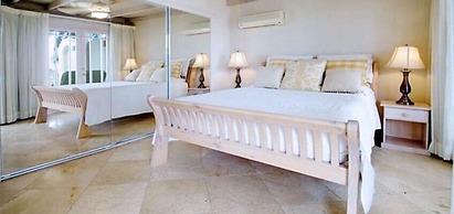 Reeds Penthouse 14