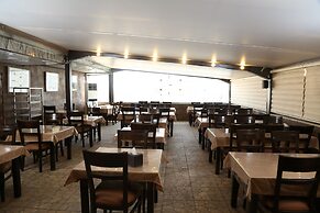 Grape Village Hotel