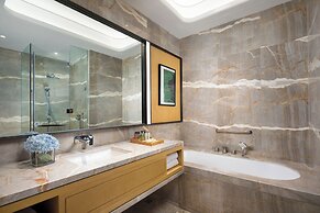 Hilton Garden Inn Nujiang