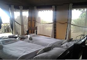 Maili Saba Camp