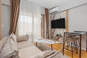 Hotel Harmonia by Dukley