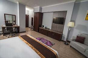 Hotel City Plaza & Suites