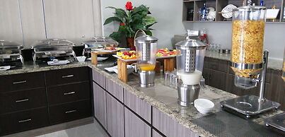 Hotel City Plaza & Suites