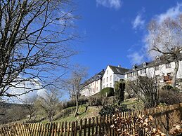 Burghaus & Villa Kronenburg