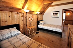 Black Bear Cottage