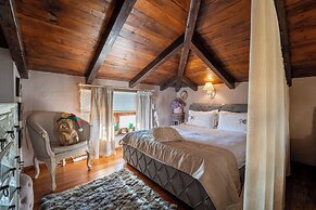 Rock Dandy Deluxe Chalet | Fireplace & Sauna