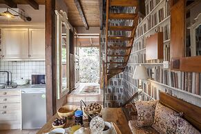 Rock Dandy Deluxe Chalet | Fireplace & Sauna
