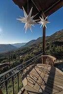 Rock Dandy Deluxe Chalet | Fireplace & Sauna