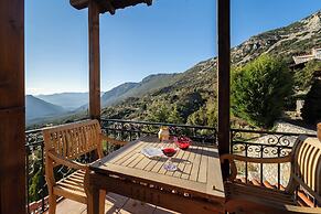 Rock Dandy Deluxe Chalet | Fireplace & Sauna