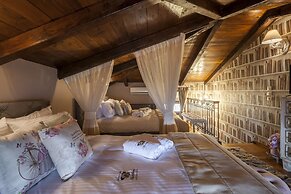 Rock Dandy Deluxe Chalet | Fireplace & Sauna