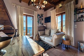 Rock Dandy Deluxe Chalet | Fireplace & Sauna