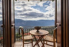 Rock Dandy Deluxe Chalet | Fireplace & Sauna