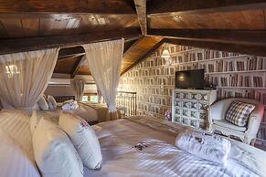Rock Dandy Deluxe Chalet | Fireplace & Sauna