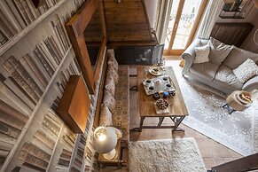 Rock Dandy Deluxe Chalet | Fireplace & Sauna