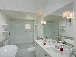 Villa Point of View