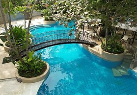Fernvale Leisure Club and Resort