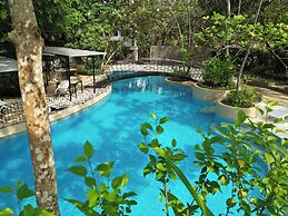 Fernvale Leisure Club and Resort