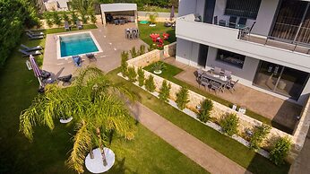 Amaen Luxury House