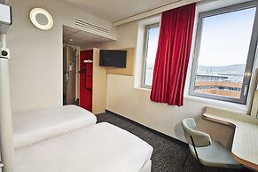 Kyriad ECO - Clermont Ferrand Estaing
