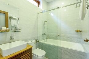 Ha My Beachside Villa Hoian