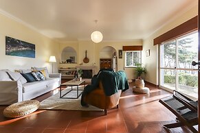 Sintra Classic Villa by Homing