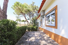 Sintra Classic Villa by Homing