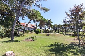 Sintra Classic Villa by Homing