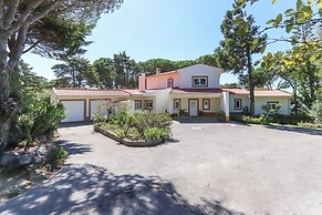 Sintra Classic Villa by Homing