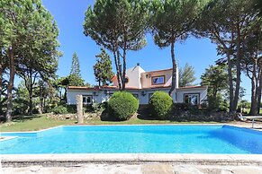 Sintra Classic Villa by Homing