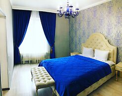 Golden Villa