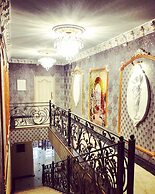 Golden Villa