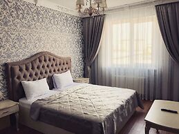 Golden Villa
