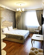 Golden Villa